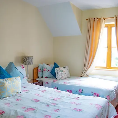 No 4 Cnoc Na Si Dublin Road Holiday home